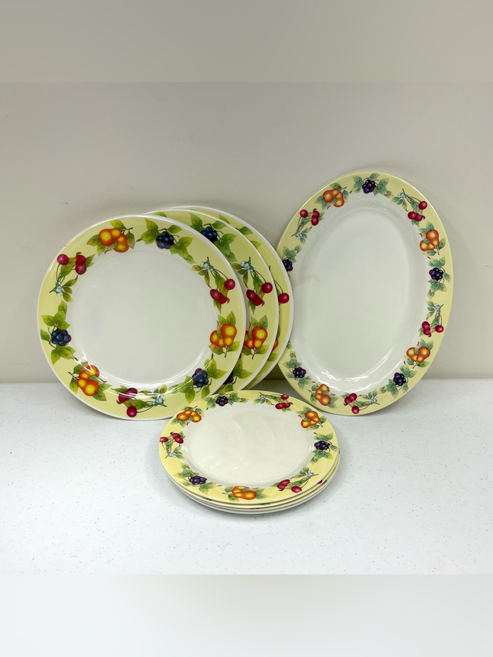 Vintage Today Fruit Melamine Dinner & Dessert Plates Outdoor Platter Lot Of 8